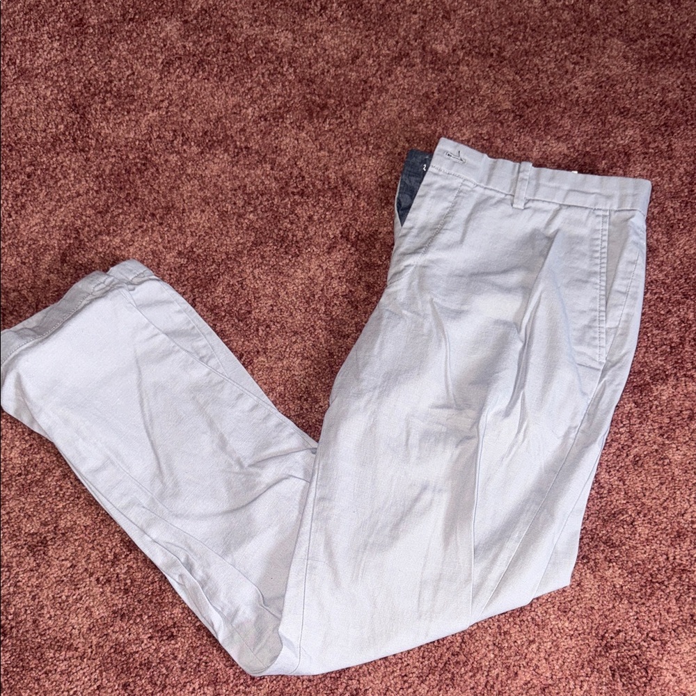 Perry Ellis Men's Light Gray Chinos